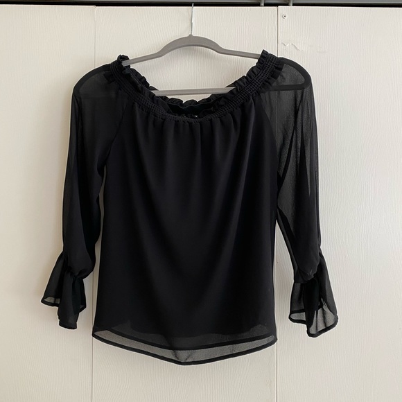 WAYF black off the shoulder top blouse NWOT small - Picture 3 of 4
